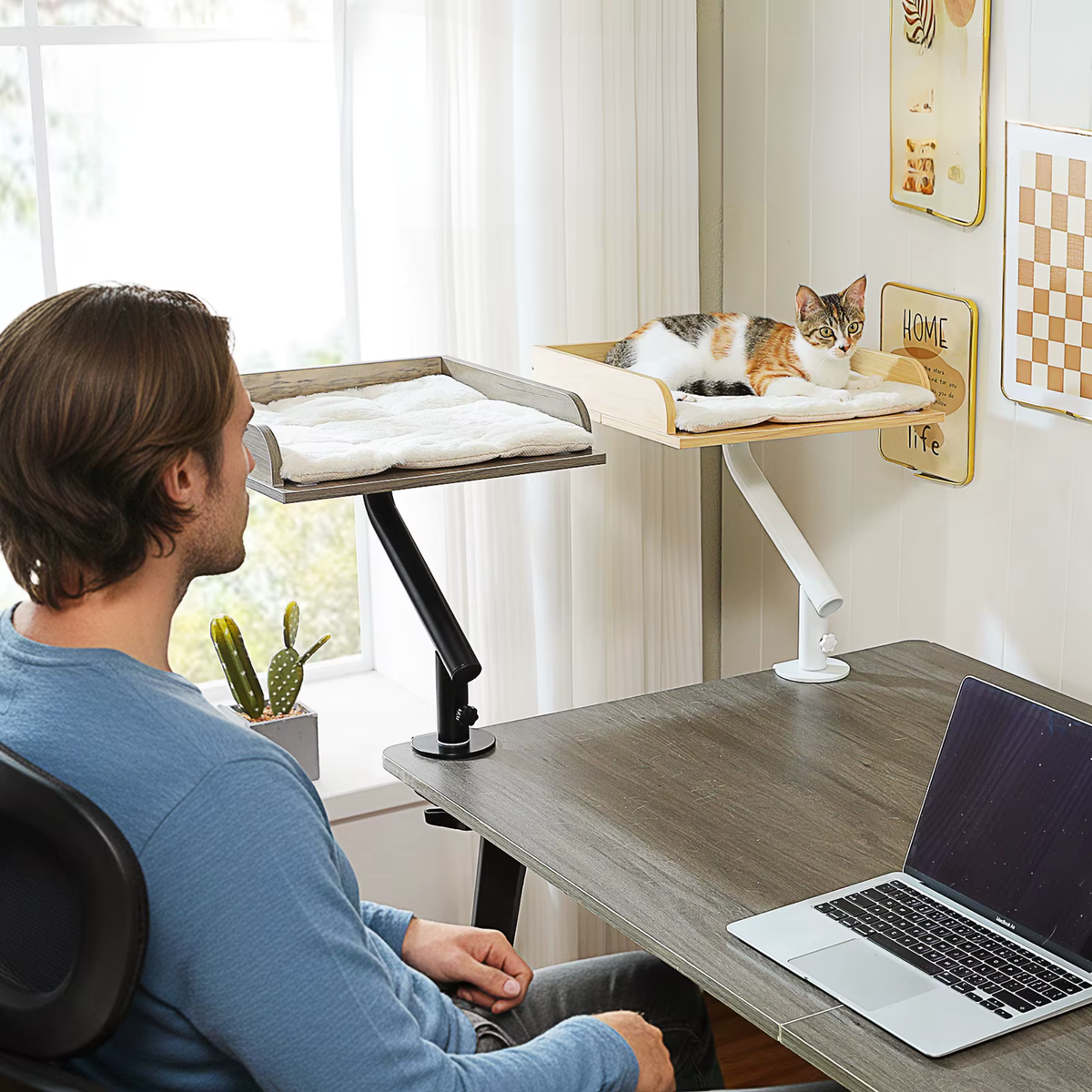 Panier chat suspendu en bois naturel rotation 360 degrés