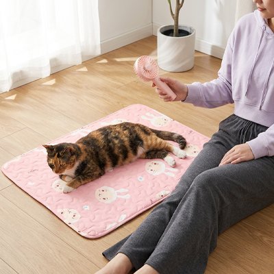 Tapis rafraichissant Chat rose